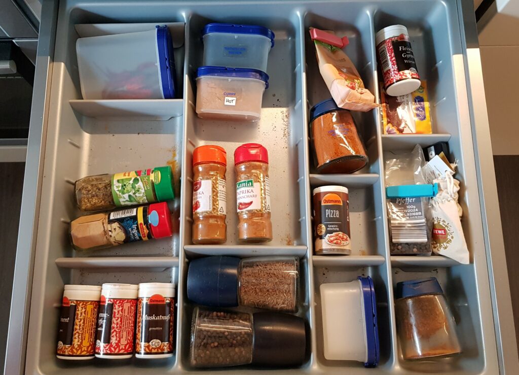Gewürzschublade - Ausmisten